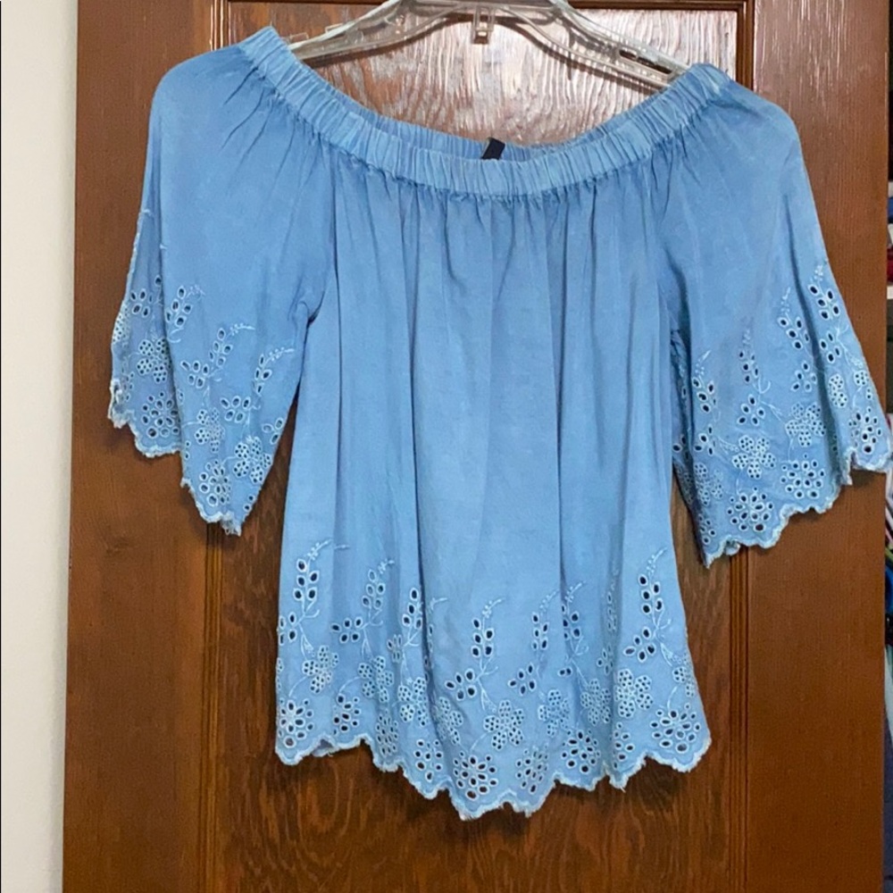 Off the shoulder cut out top